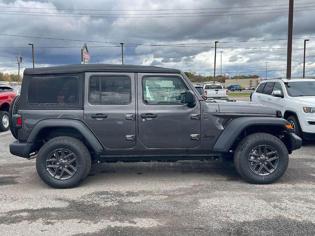 new 2025 Jeep Wrangler car, priced at $39,055