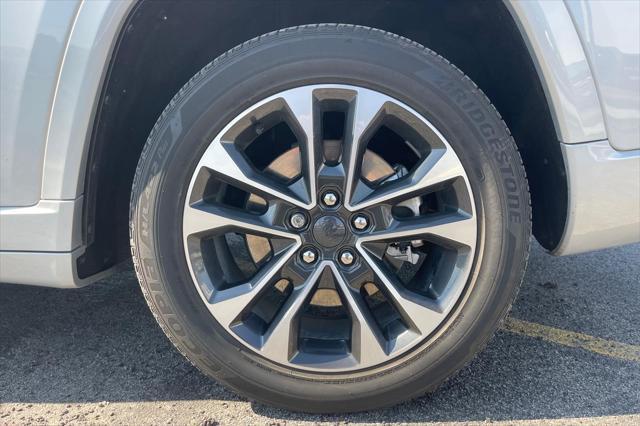 used 2023 Jeep Grand Cherokee L car, priced at $40,500