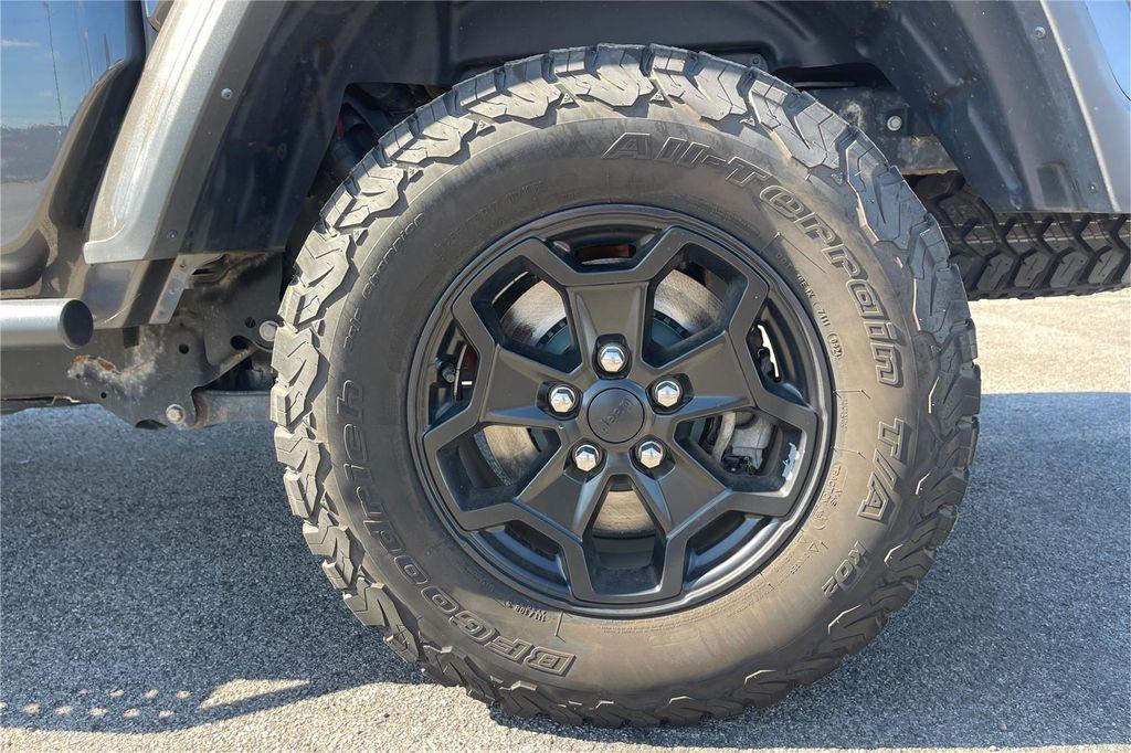 used 2022 Jeep Gladiator car, priced at $32,500