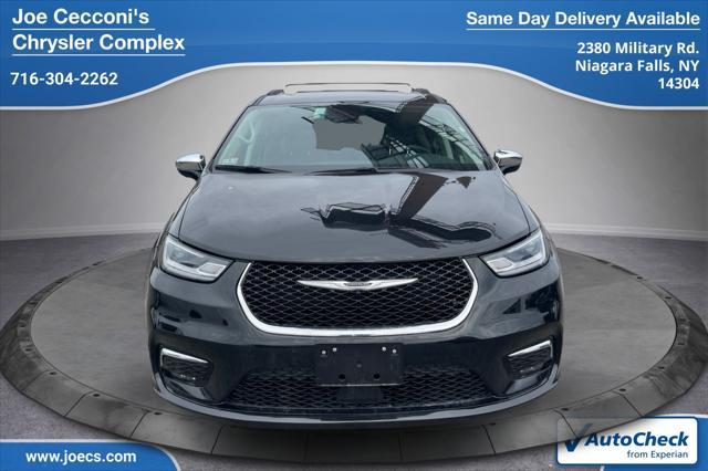 used 2023 Chrysler Pacifica car, priced at $32,000