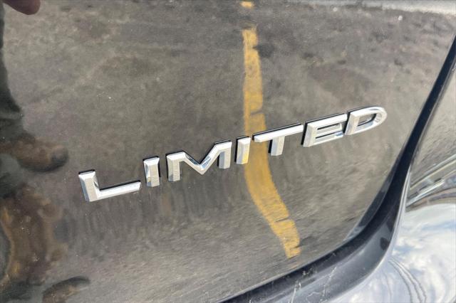 used 2023 Chrysler Pacifica car, priced at $32,000