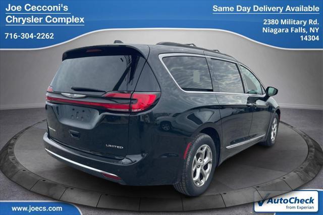 used 2023 Chrysler Pacifica car, priced at $32,000