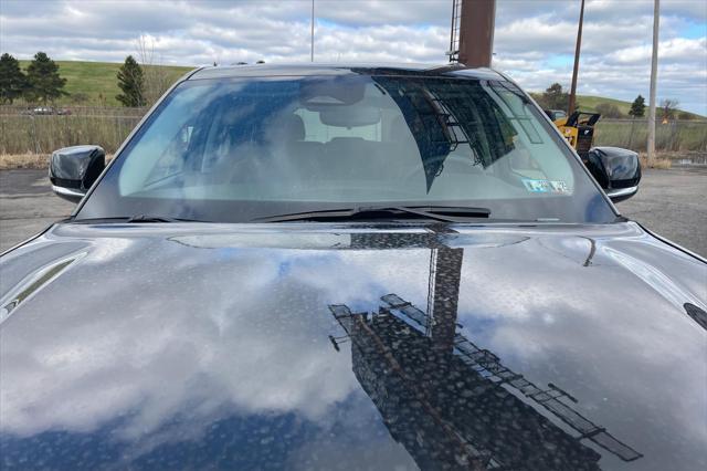 used 2023 Jeep Grand Cherokee car, priced at $35,500