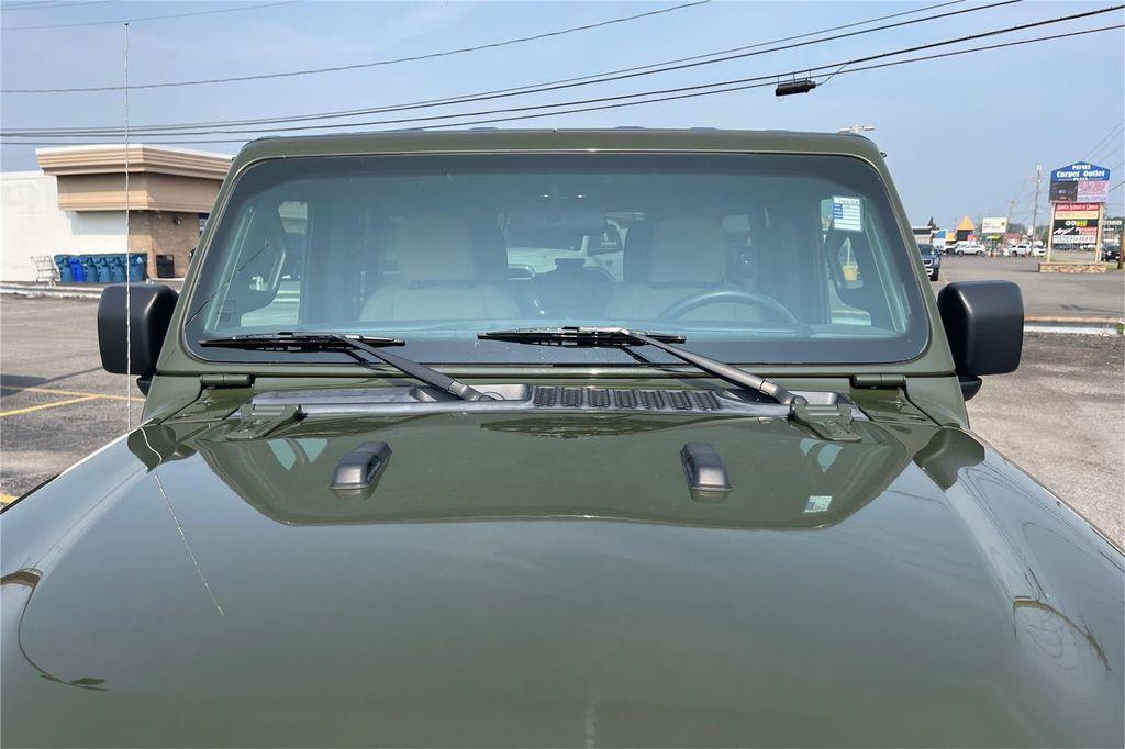used 2021 Jeep Wrangler Unlimited car, priced at $28,000