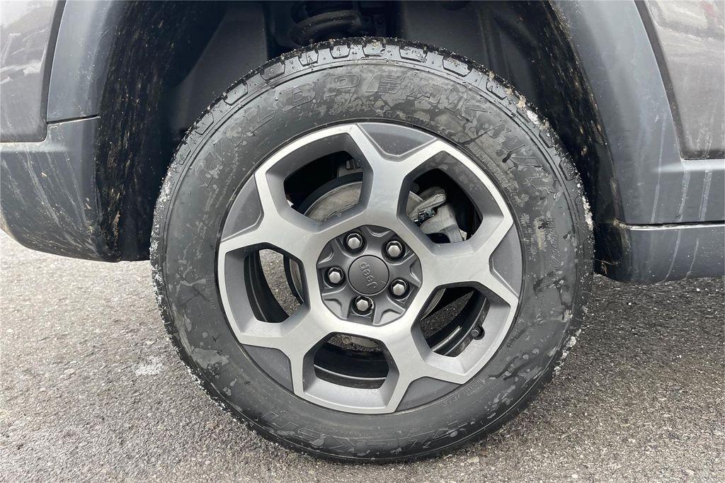 used 2022 Jeep Compass car, priced at $25,000