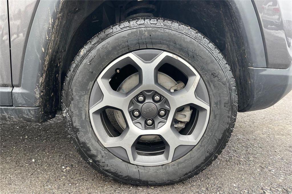 used 2022 Jeep Compass car, priced at $25,000