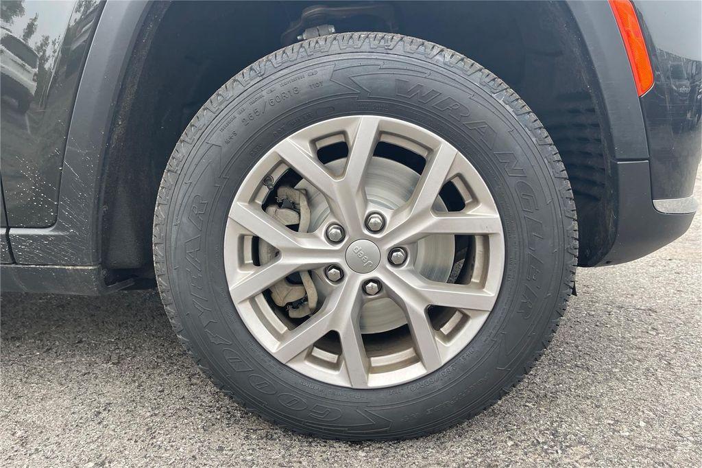 used 2022 Jeep Grand Cherokee L car, priced at $33,500
