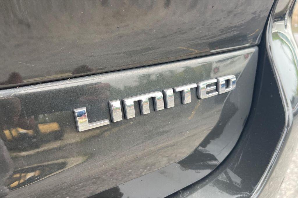 used 2022 Jeep Grand Cherokee L car, priced at $33,500