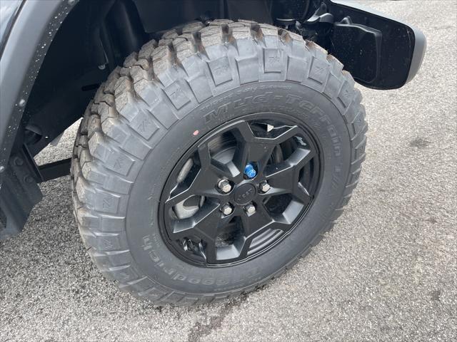 new 2023 Jeep Gladiator car, priced at $66,105