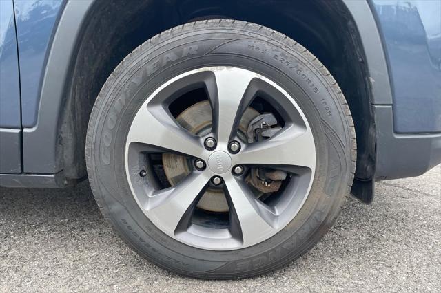 used 2020 Jeep Cherokee car, priced at $21,500