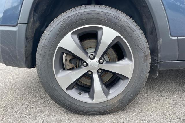 used 2020 Jeep Cherokee car, priced at $21,500