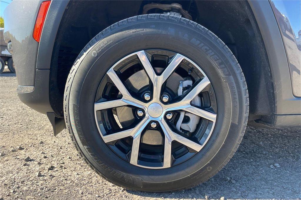 used 2024 Jeep Grand Cherokee L car, priced at $37,000
