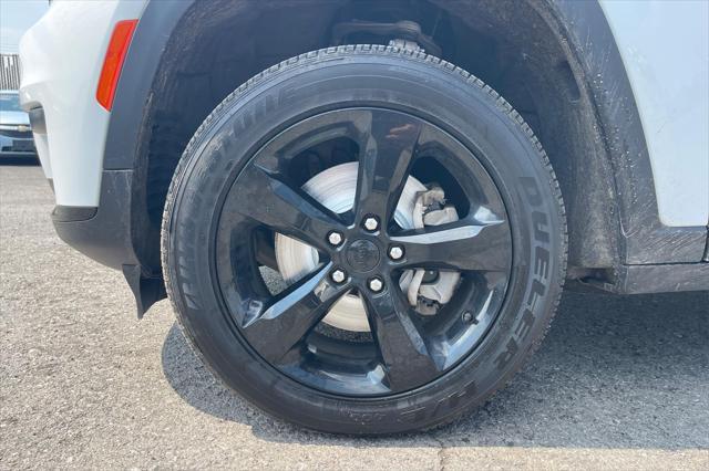 used 2022 Jeep Grand Cherokee L car, priced at $30,000