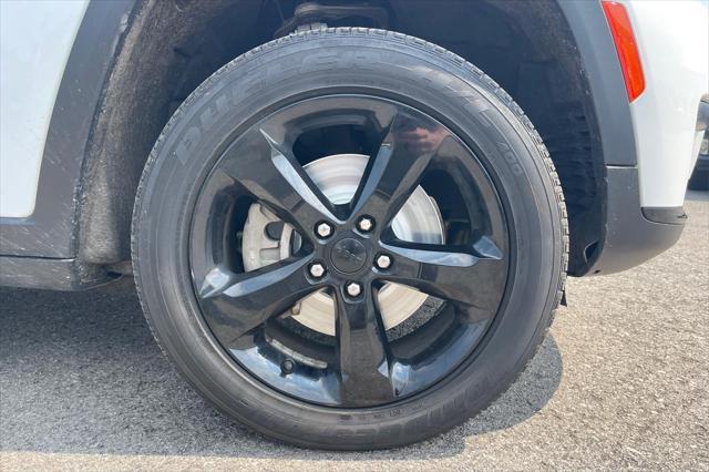 used 2022 Jeep Grand Cherokee L car, priced at $30,000