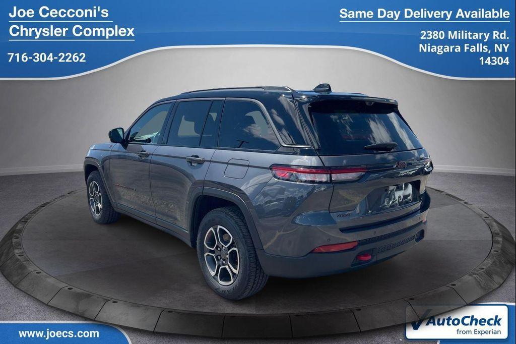 used 2022 Jeep Grand Cherokee car, priced at $35,500