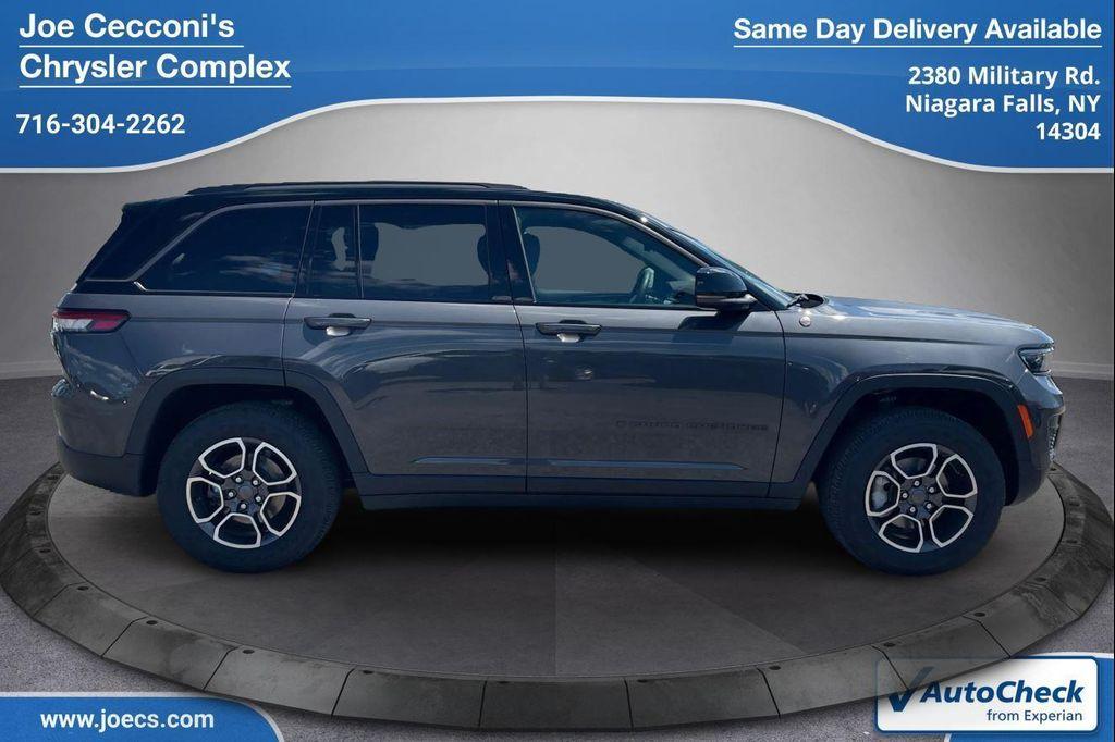 used 2022 Jeep Grand Cherokee car, priced at $35,500
