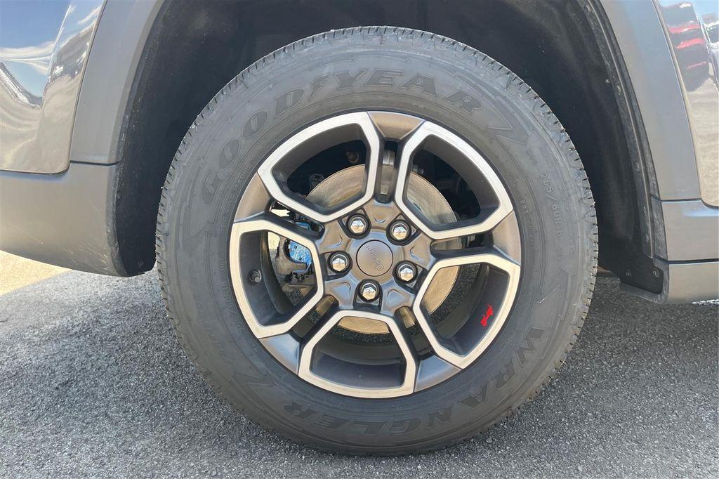 used 2022 Jeep Grand Cherokee car, priced at $35,500