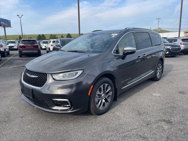 new 2023 Chrysler Pacifica car, priced at $44,785