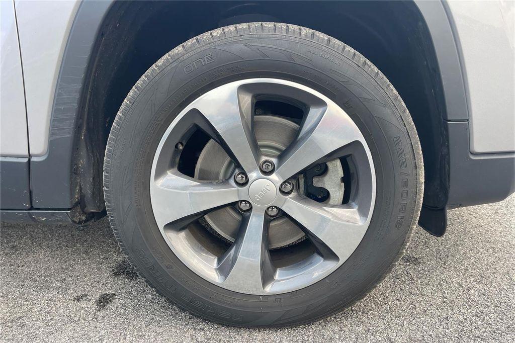 used 2020 Jeep Cherokee car, priced at $20,000