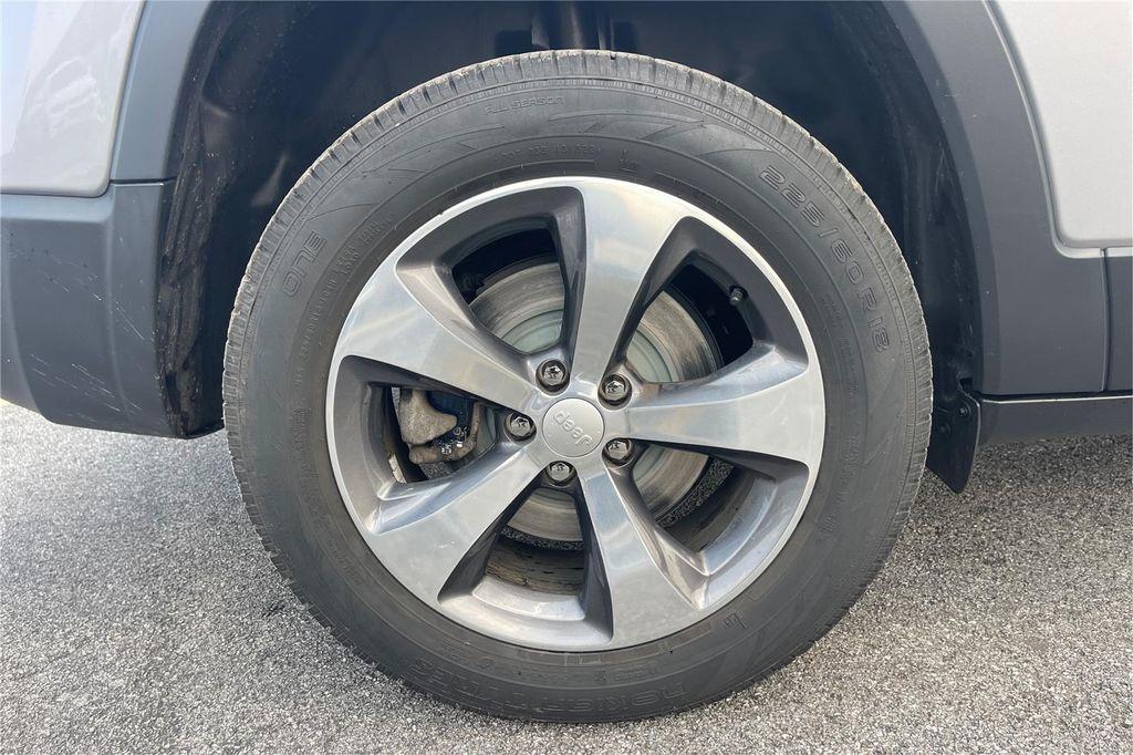 used 2020 Jeep Cherokee car, priced at $20,000