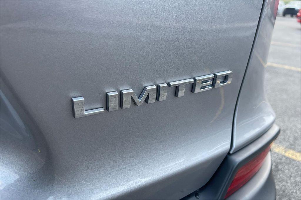 used 2020 Jeep Cherokee car, priced at $20,000