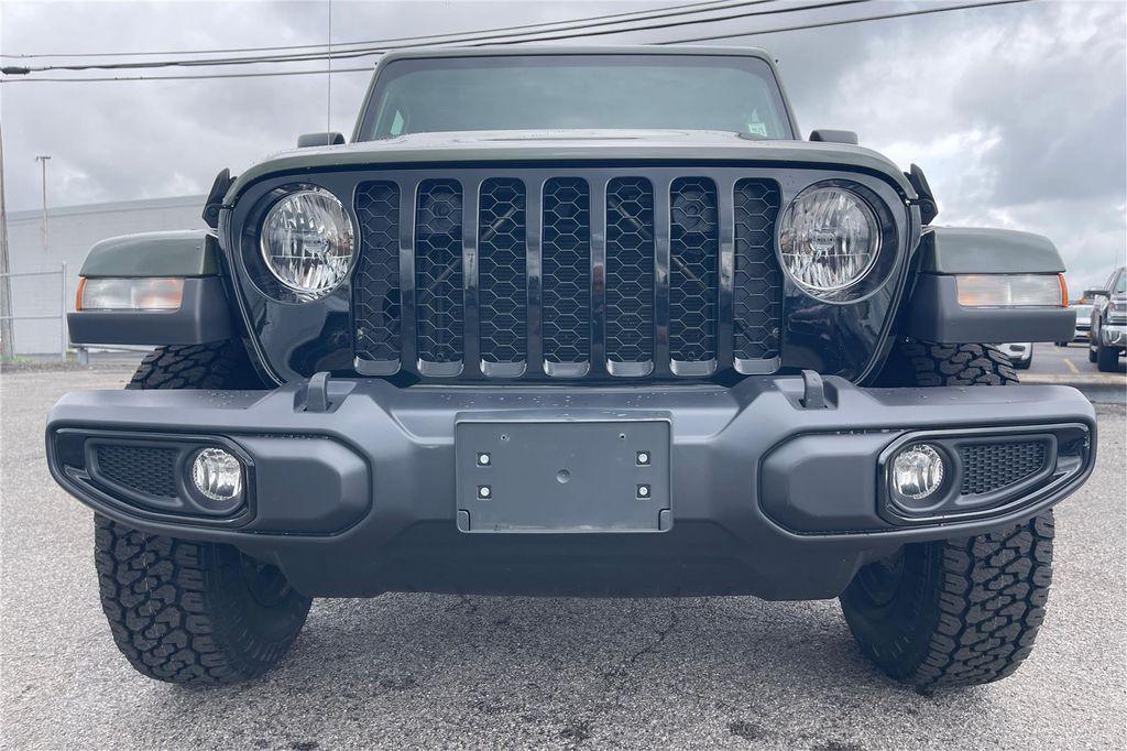 used 2022 Jeep Gladiator car, priced at $29,500