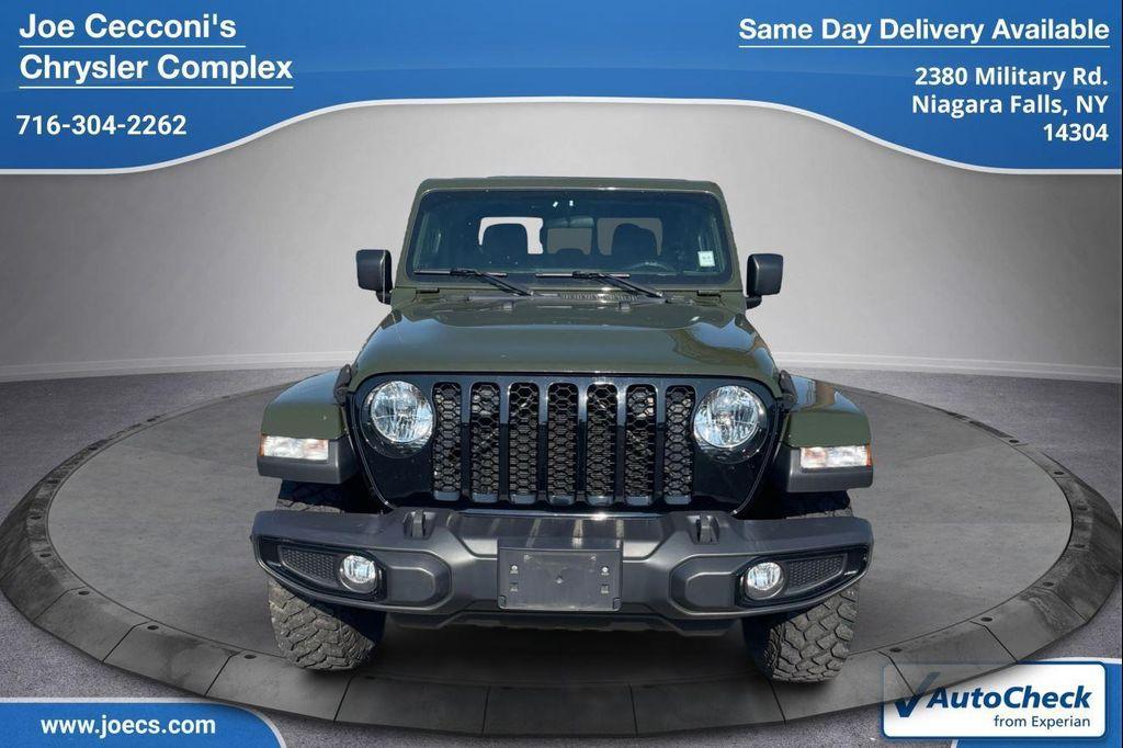 used 2022 Jeep Gladiator car, priced at $30,000