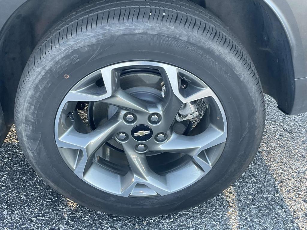 used 2025 Chevrolet Trax car, priced at $20,990