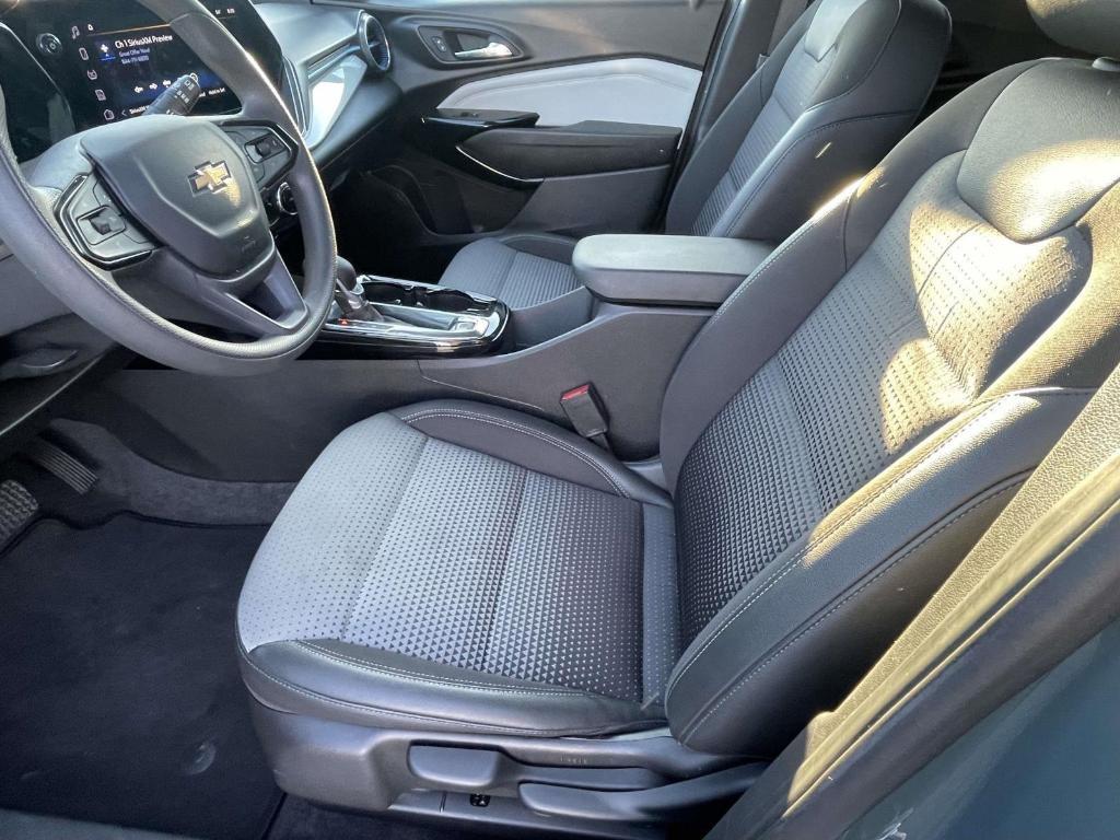 used 2025 Chevrolet Trax car, priced at $20,990