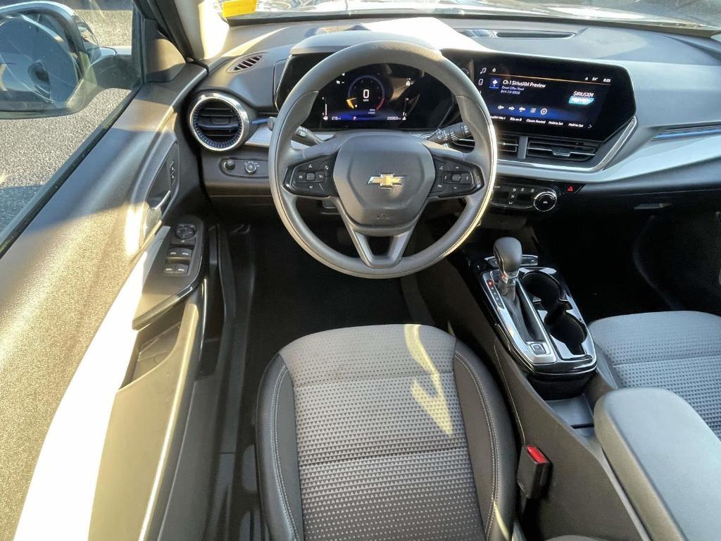 used 2025 Chevrolet Trax car, priced at $20,990