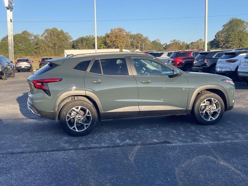 used 2025 Chevrolet Trax car, priced at $20,990