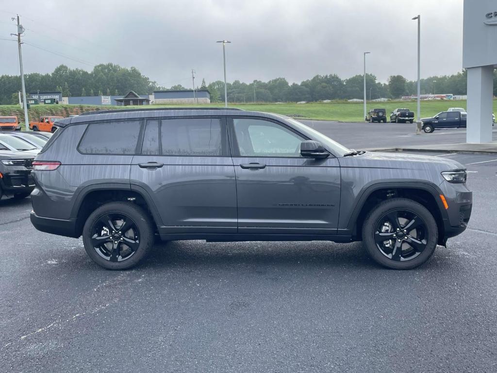 new 2025 Jeep Grand Cherokee L car, priced at $45,823