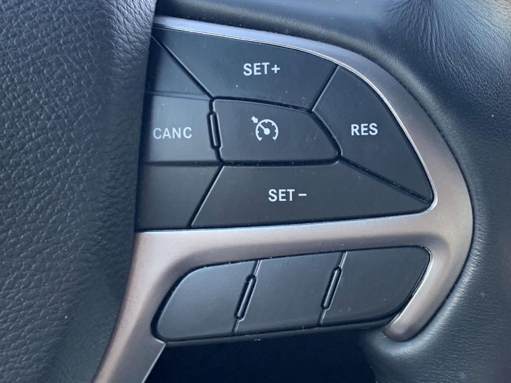 used 2021 Jeep Grand Cherokee car, priced at $20,444