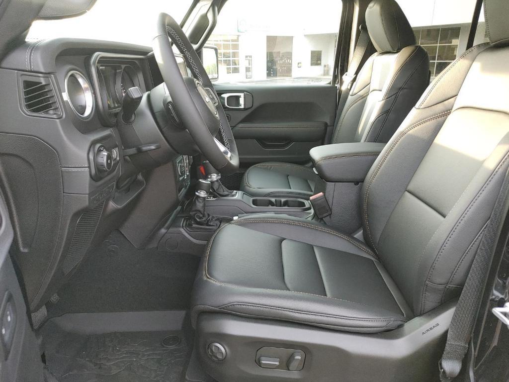 new 2025 Jeep Wrangler car, priced at $51,508