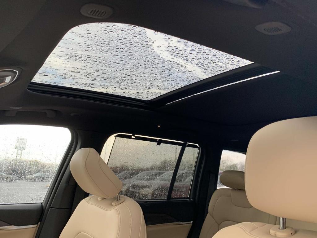 new 2025 Jeep Grand Cherokee car, priced at $49,058