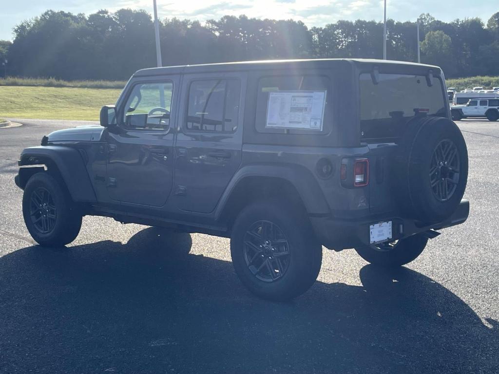 new 2025 Jeep Wrangler car, priced at $44,048