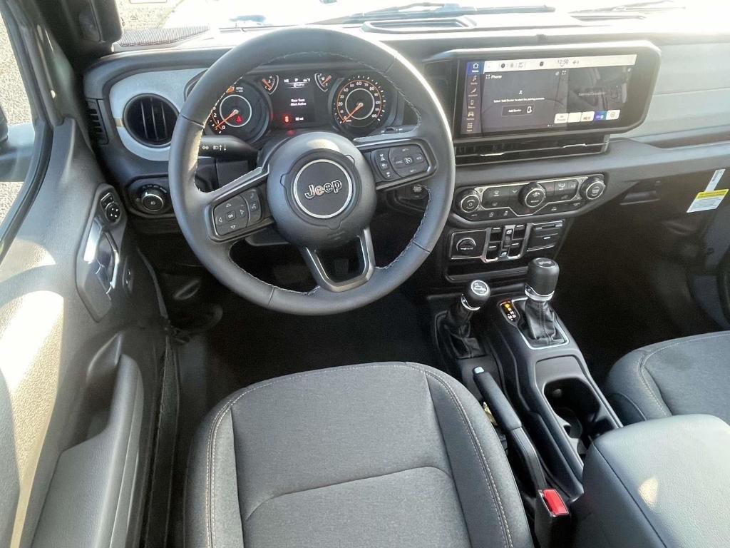 new 2025 Jeep Wrangler car, priced at $44,048