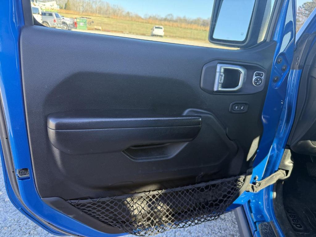 used 2021 Jeep Gladiator car