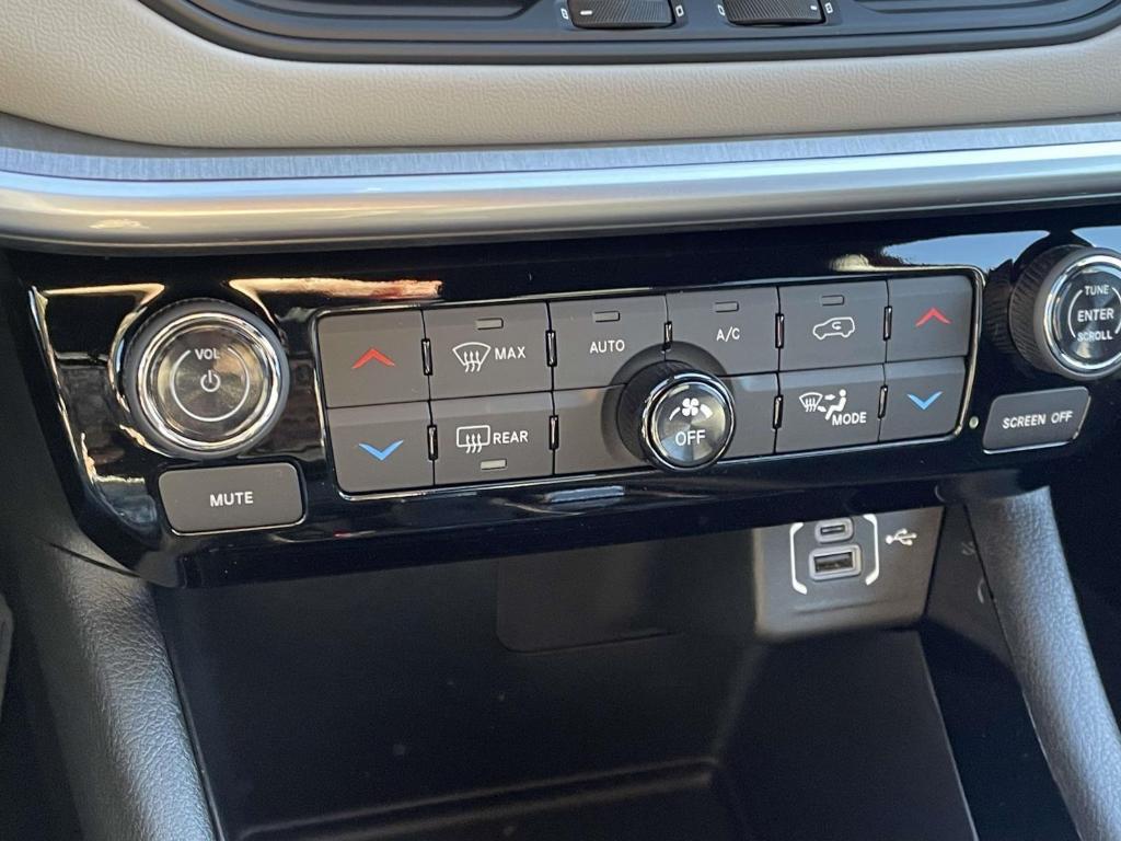 new 2026 Jeep Compass car, priced at $32,678