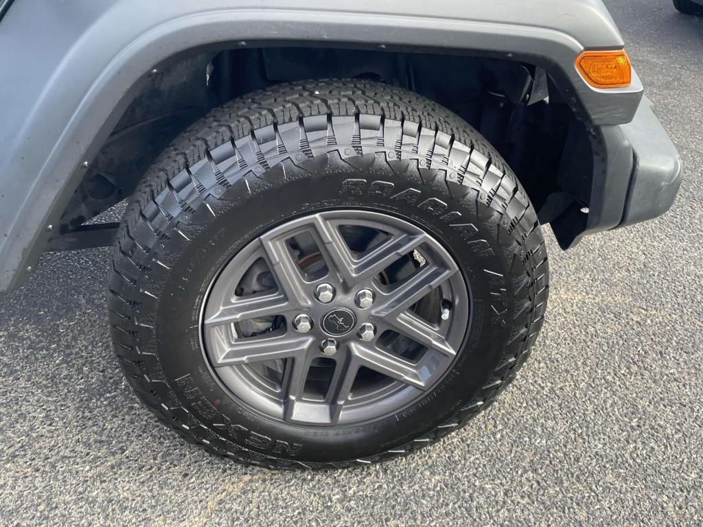 used 2020 Jeep Wrangler Unlimited car, priced at $23,999