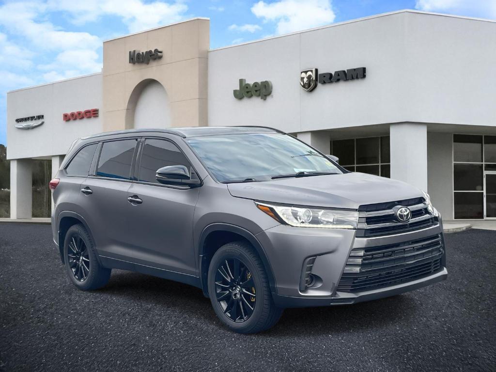 used 2019 Toyota Highlander car, priced at $26,996