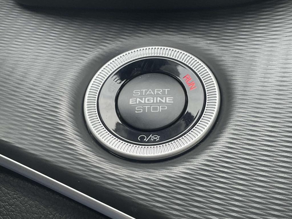 new 2025 Jeep Grand Cherokee L car, priced at $40,073