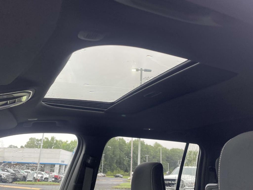 new 2025 Jeep Grand Cherokee L car, priced at $40,073