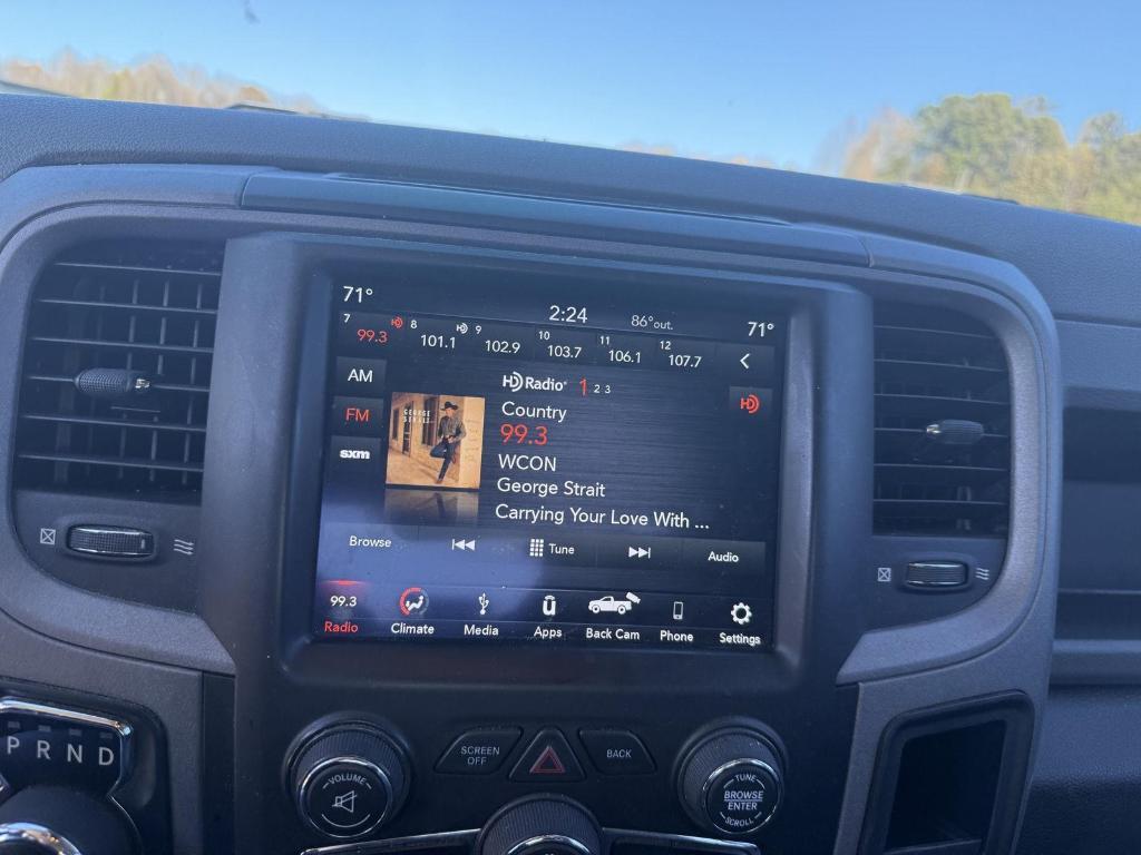 used 2019 Ram 1500 Classic car, priced at $22,922