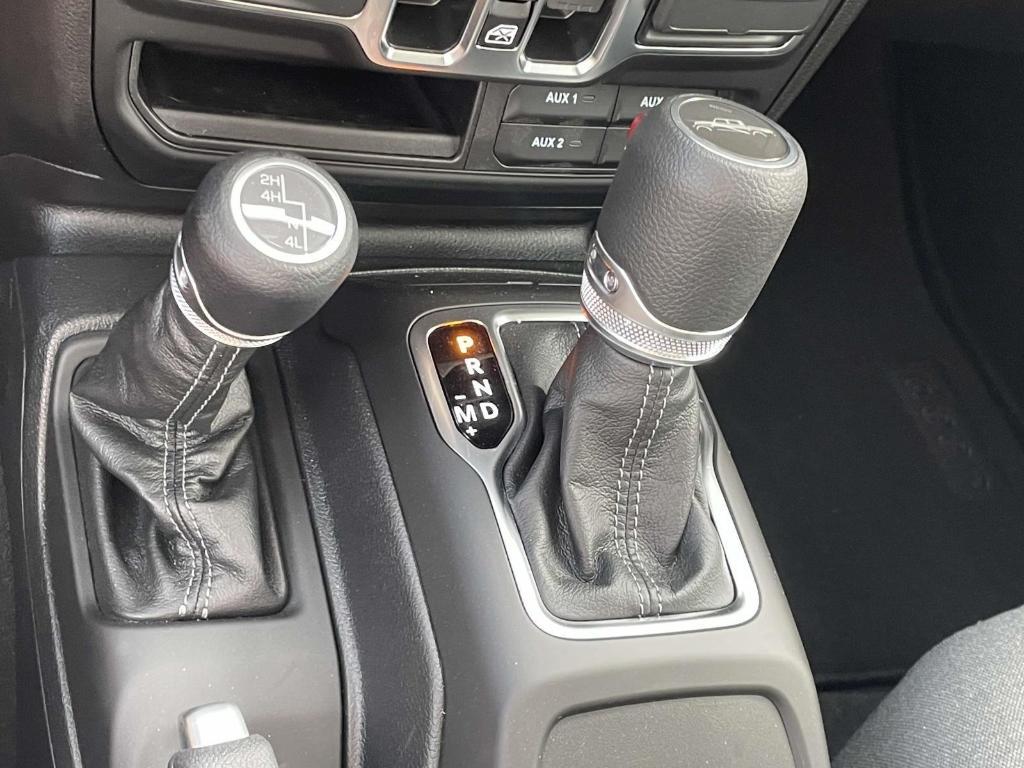 new 2025 Jeep Gladiator car, priced at $42,373