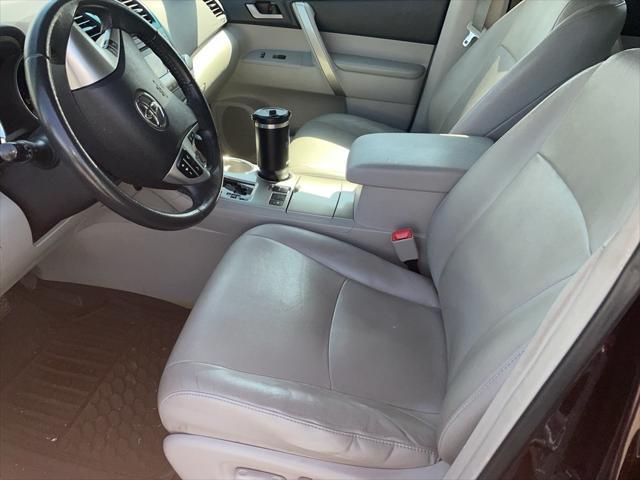 used 2011 Toyota Highlander car, priced at $11,043