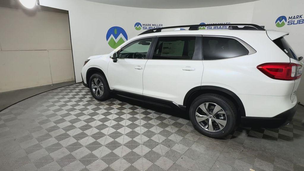 new 2025 Subaru Ascent car, priced at $40,900
