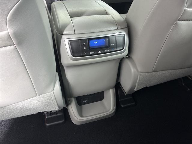 used 2018 Toyota Highlander car, priced at $26,115