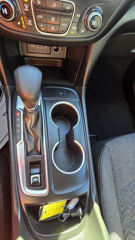 used 2022 Chevrolet Equinox car, priced at $20,610