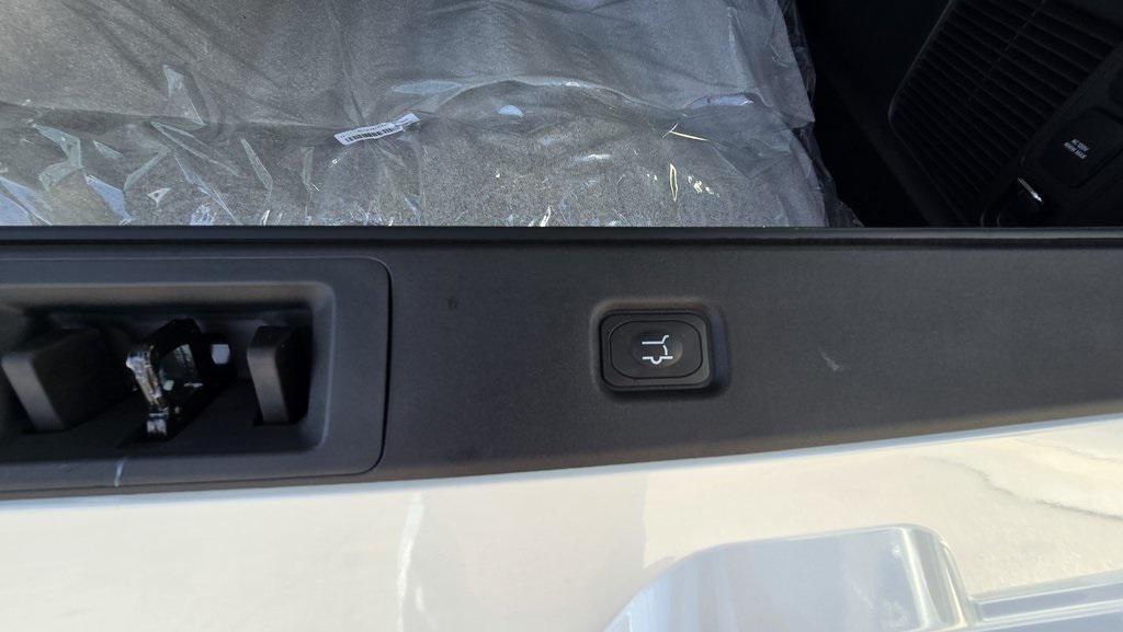 new 2025 Ford Expedition Max car, priced at $75,995